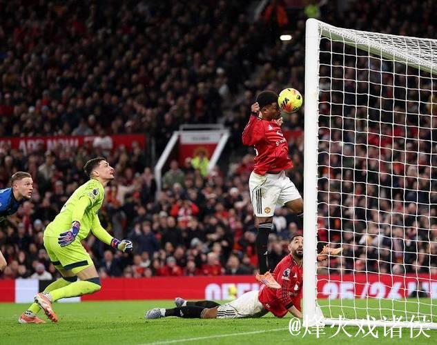 曼联平伯恩茅斯4-4，B费表现媲美贝克汉姆，阿莫林刷新队史尴尬纪录